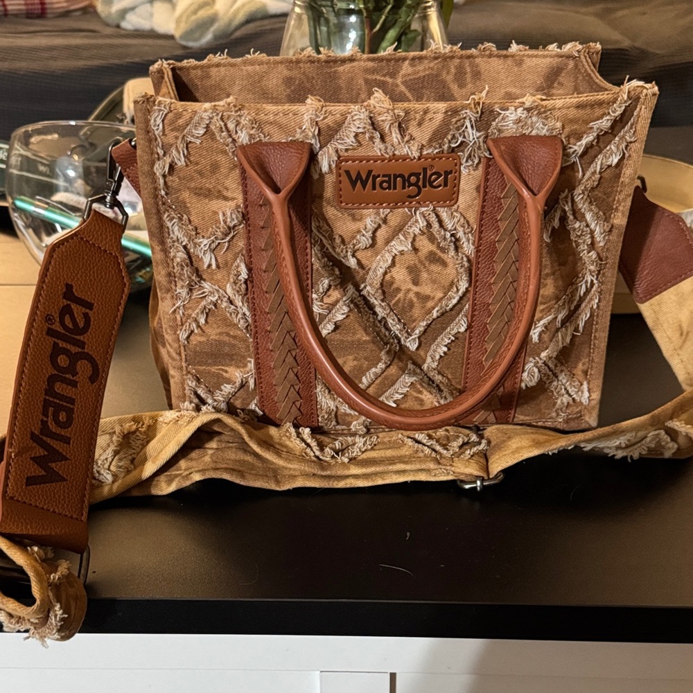 Wrangler Tan Crossbody Bag with Textured Design